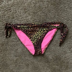 Victoria’s Secret leopard bikini